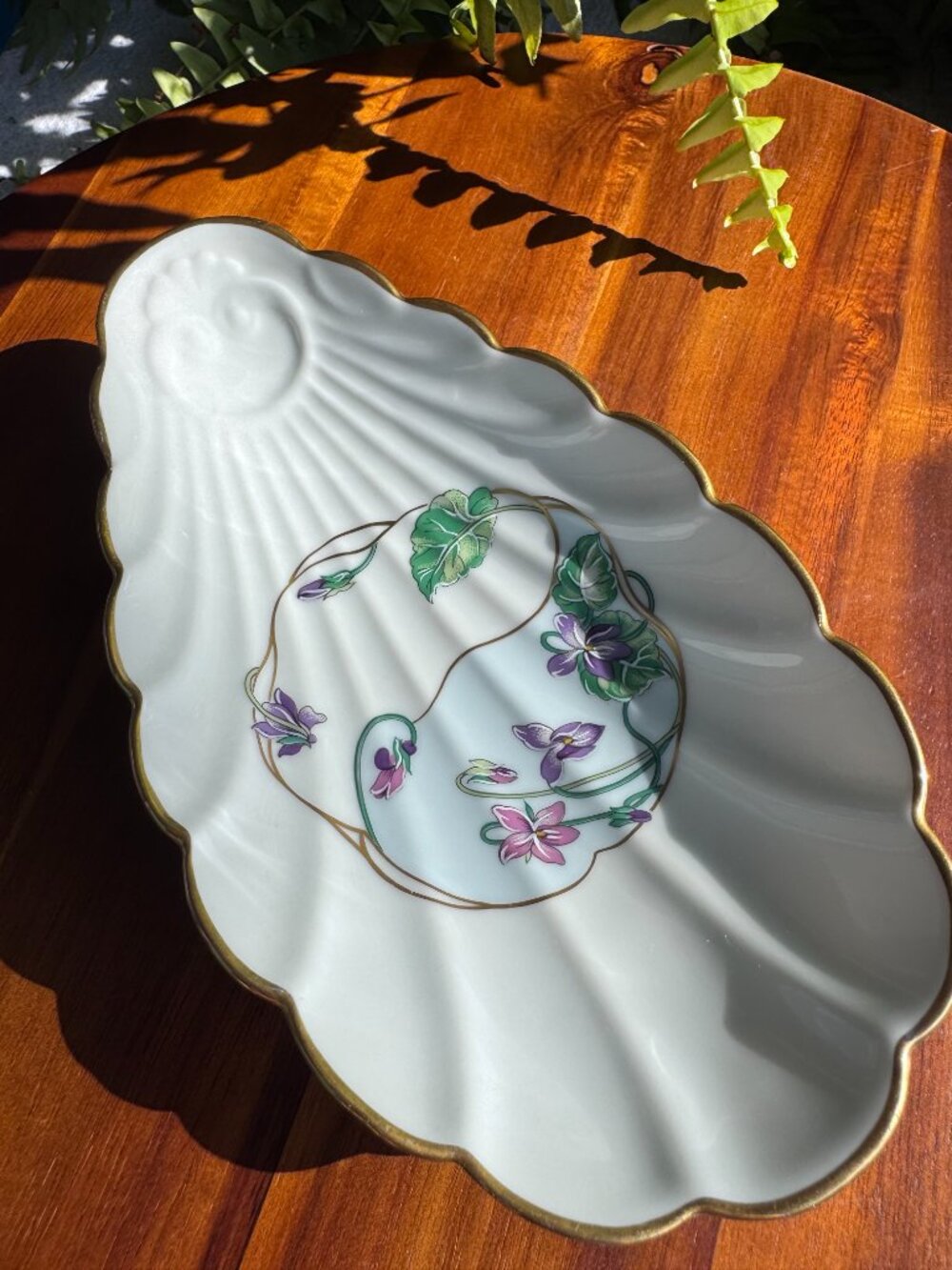 Limoges Castel Shell Dish – Gold Trim with Violet Floral Design